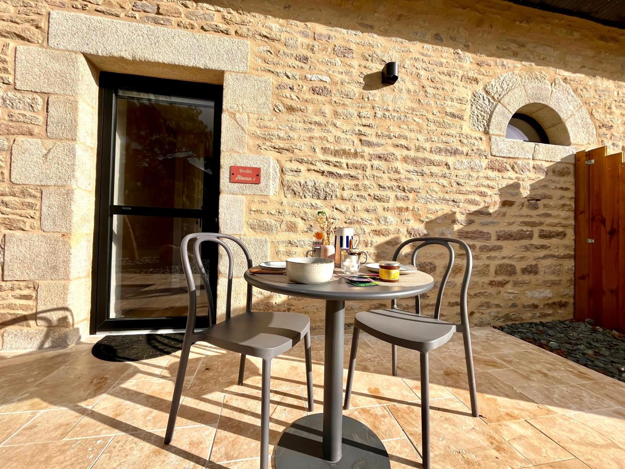 Le Domaine De Soani - Piscine Interieure, Jacuzzis & Sauna Apartment *