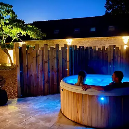 Le Domaine De Soani - Piscine Interieure, Jacuzzis & Sauna Saint-Evarzec Exterior photo
